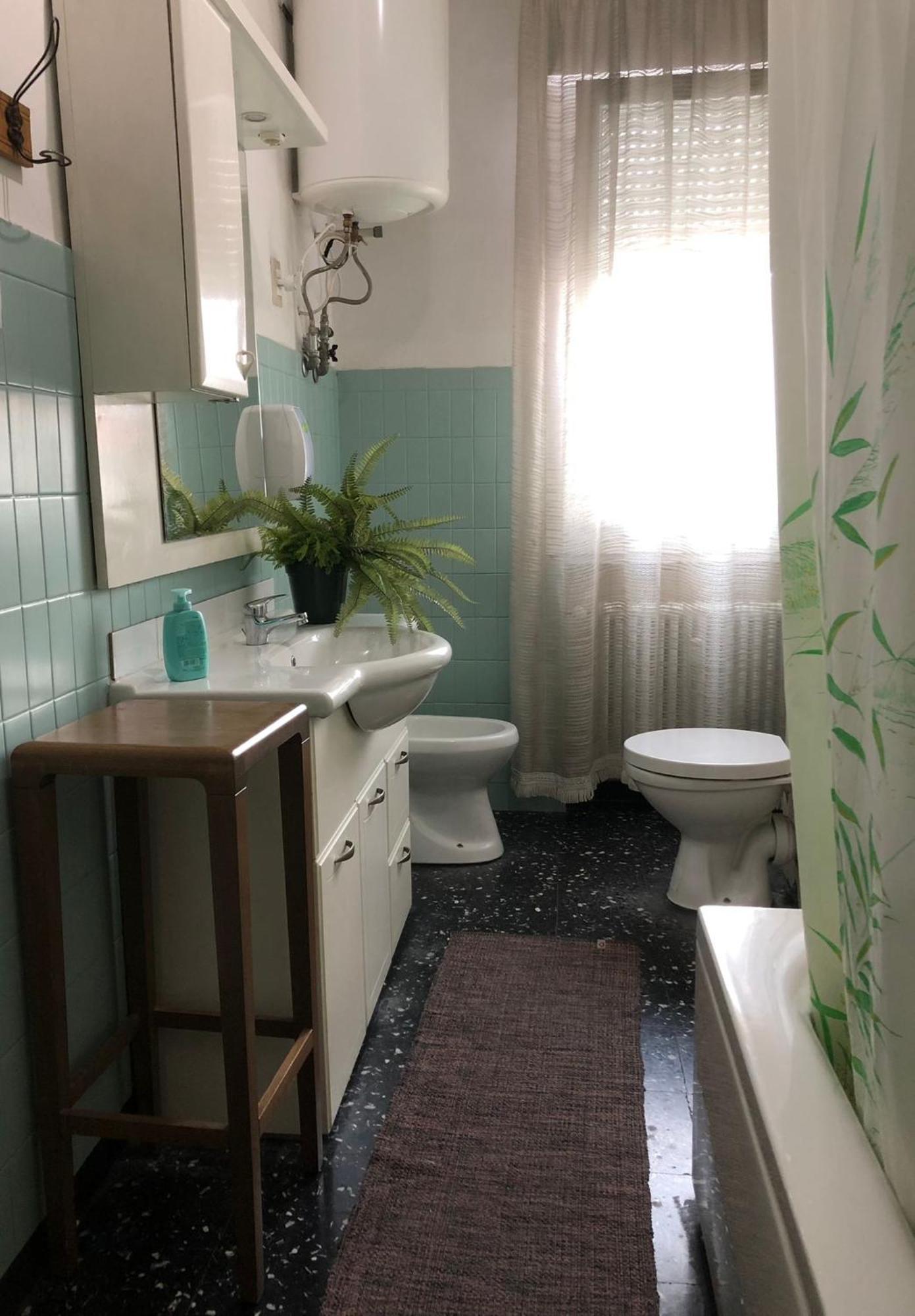 Venice Treviso Airport Bed Ngoại thất bức ảnh Bathroom in a typical apartment