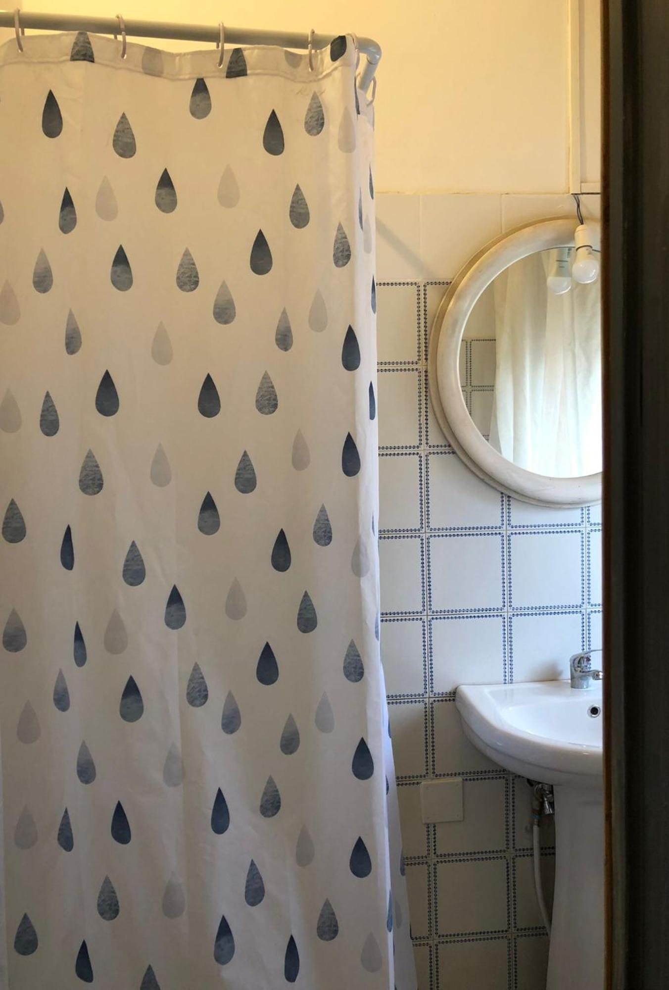 Venice Treviso Airport Bed Ngoại thất bức ảnh A shower curtain